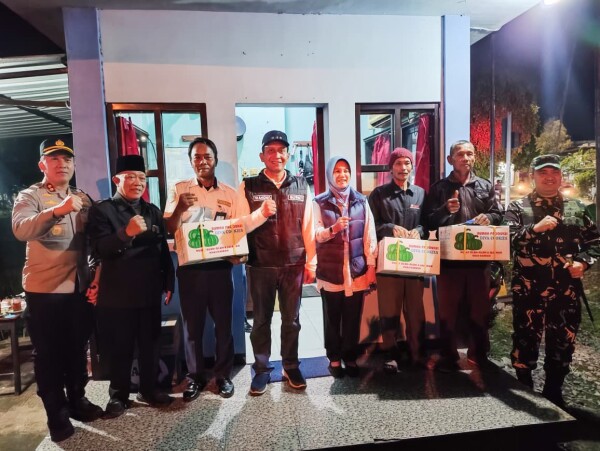 Bupati Bojonegoro Bersama Wabup dan Forkopimda Tinjau Pos Pantau, Pastikan Warga Nyaman Rayakan Tahun Baru